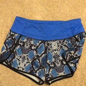 Lululemon High Waisted 4” shorts!